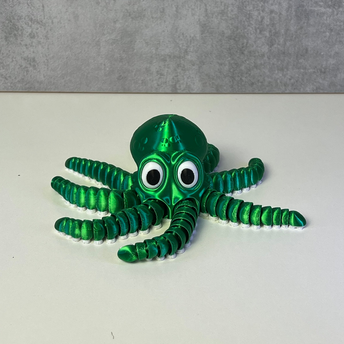 Cute Articulated Octopus - Poseable Wiggly Fidget Toy